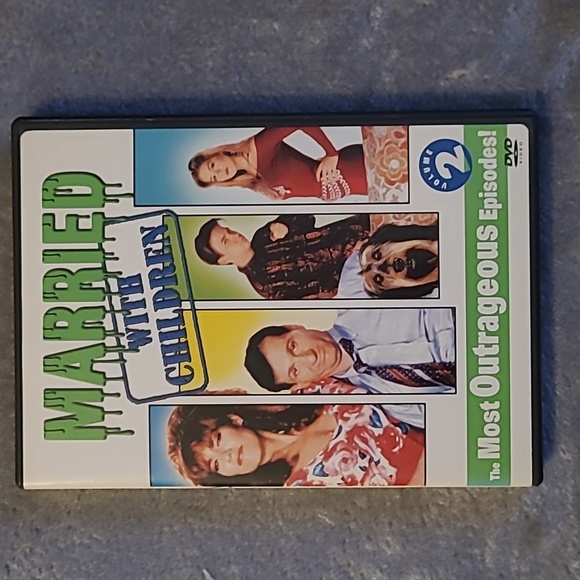 Married with Children, The Most Outrageous Episodes DVD. Volume 1 & 2. - Picture 5 of 7